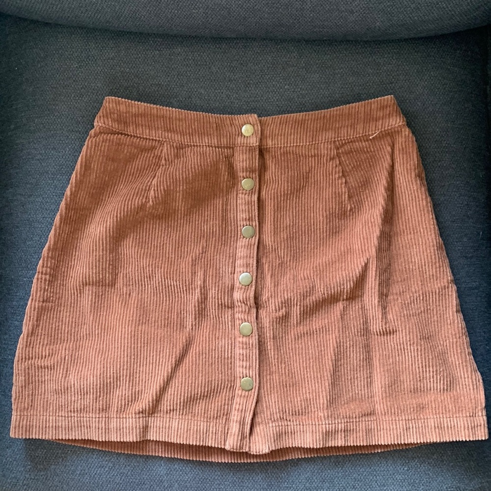 Brown corduroy skirt from Tobi 🍂